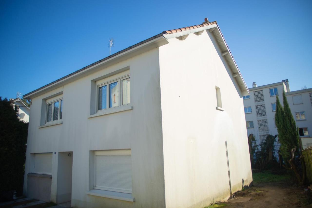 Saint-Sébastien-sur-Loire Au Clos Du Bonheur מראה חיצוני תמונה
